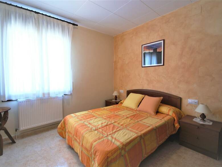 Luxurious Cottage In Vila-sacra With Terrace