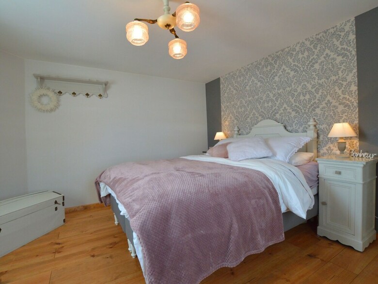 Luring Holiday Home In Lierneux With Garden