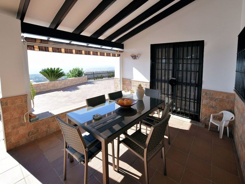 Tasteful And Modern Villa With Private Swimming Pool