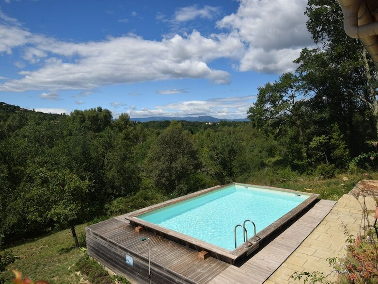 Charming Holiday Home Near River In Vallon-pont-d'arc