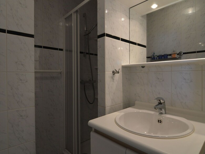 Luxurious Apartment In Bredene With Swimming Pool