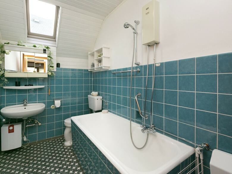 Cozy Apartment In Trittenheim With Balcony