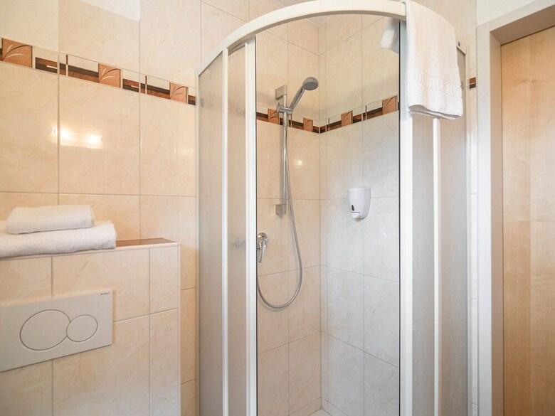 Spacious Apartment In Ellmau With Parking