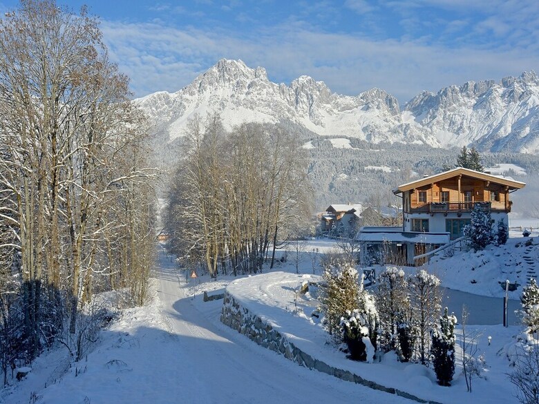 Spacious Apartment In Ellmau With Parking
