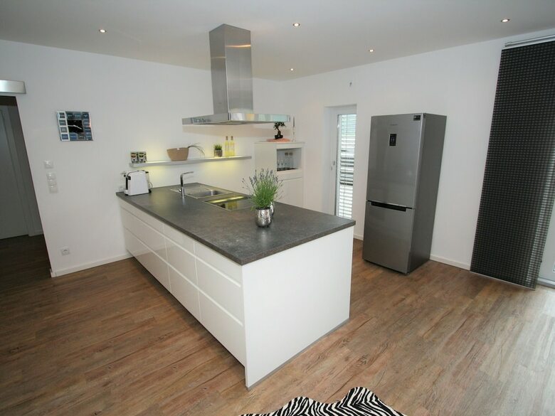 Modern Apartment In Niedernsill With Terrace
