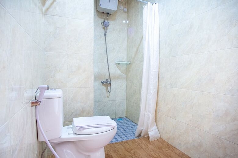 Hotel Reddoorz Plus @ Pancer Door Beach
