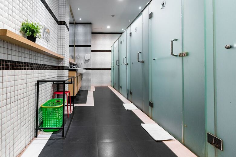 Hostal Reddoorz Hostel @ Pod House Makassar
