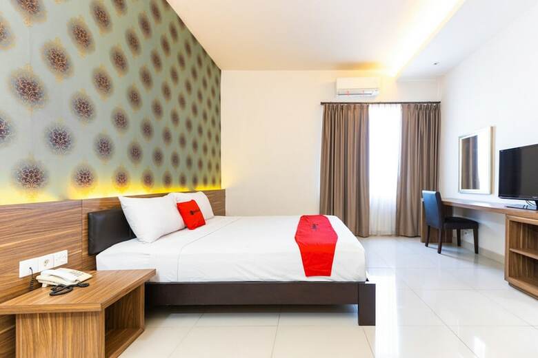 Reddoorz Plus @ Celebes Indah Hotel