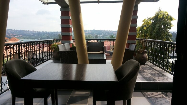 Hotel Pent House Inn Namugongo