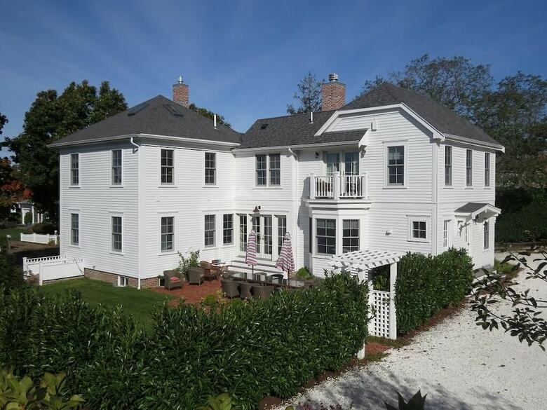 411 Stage Harbor Road - Six Bedroom House