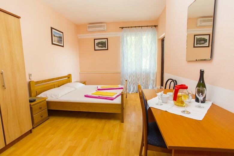 Apartmani Villa Dvorski