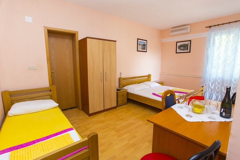 Apartmani Villa Dvorski