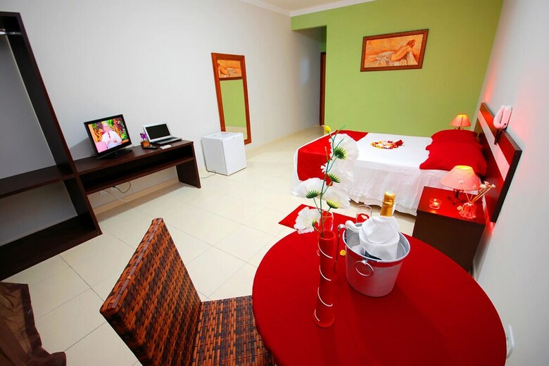 Oyo Apart Hotel Veleiros