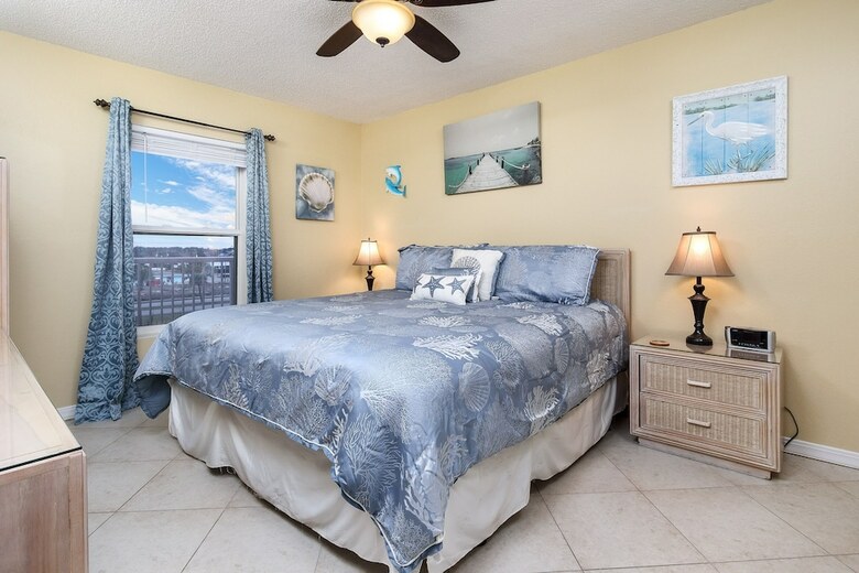Islander 4005 By Brooks And Shorey Resorts