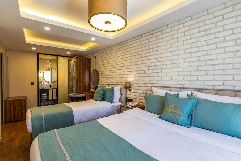 Interstar Hotel