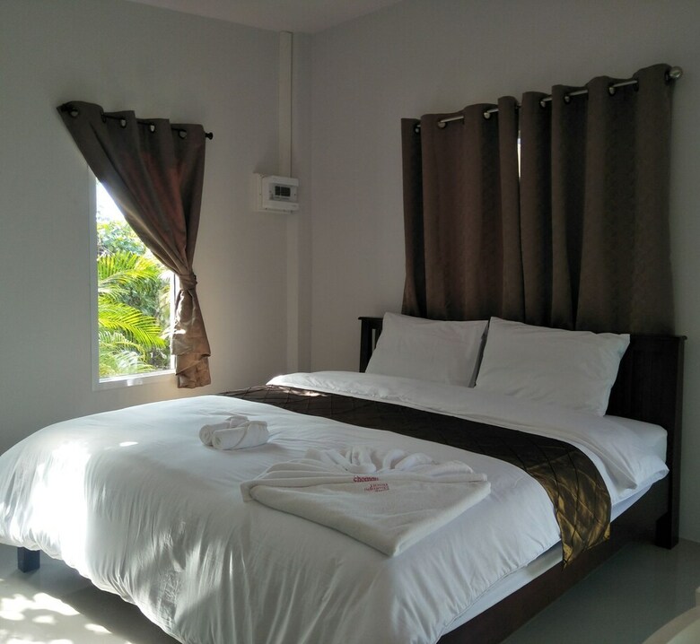 Hotel Oyo 767 Pang Chompu Resort