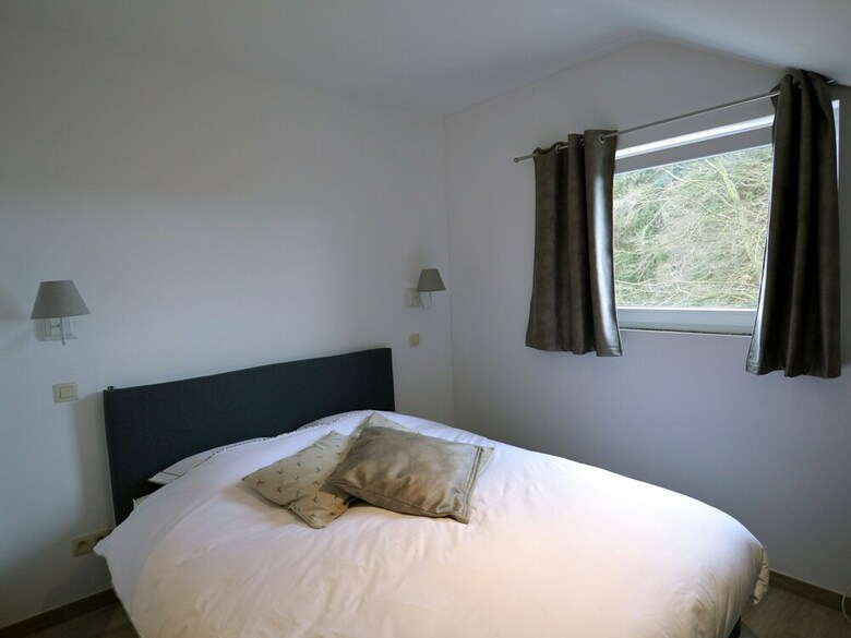 Cozy Holiday Home In Polleur With Jacuzzi