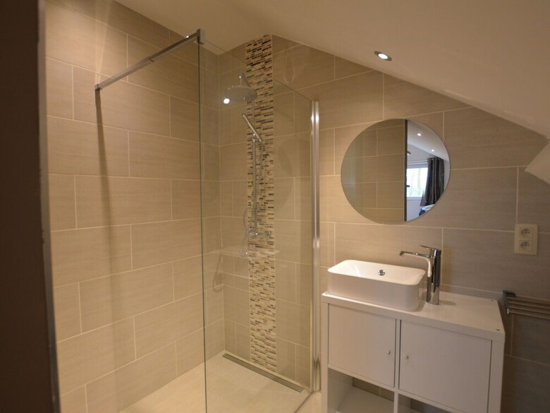 Cozy Holiday Home In Polleur With Jacuzzi