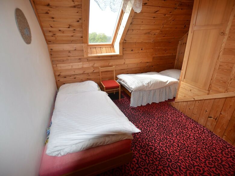 Welcoming Holiday Home With Private Garden, Heating, Parking