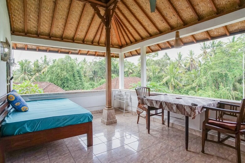 Hotel Lecuk Homestay