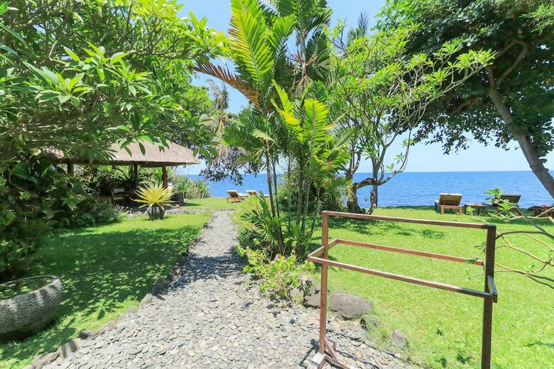 Hotel Palm Beach Villas Bali