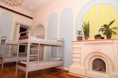 Hostal Flora Hostel