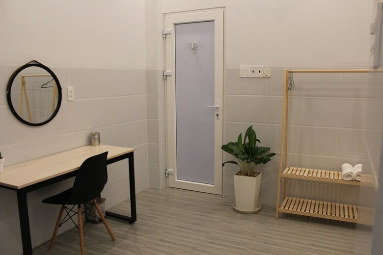 Hostal B Home - Hostel