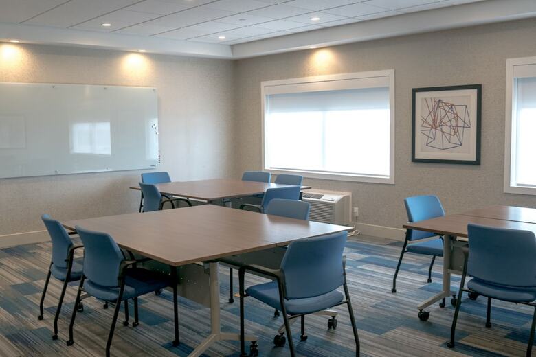 Hotel Holiday Inn Express & Suites Brandon