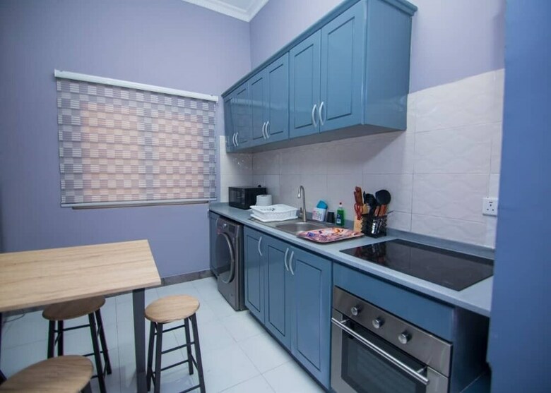 The Blank Lounge & Apartment
