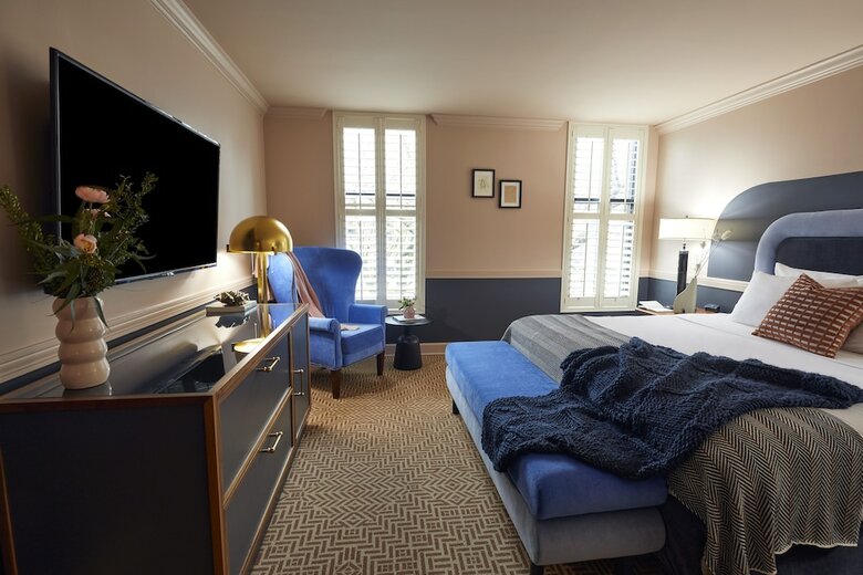The Oliver Hotel