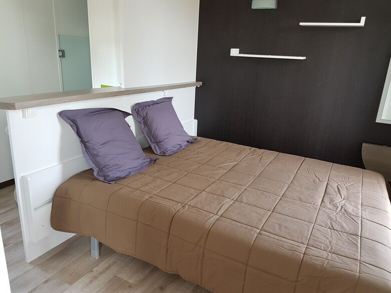 Hostal Village Guerzaille