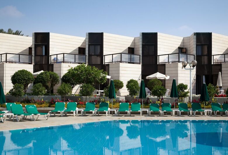 Apartamentos Isrotel Riviera Club