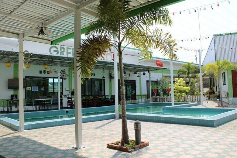 Hotel Oyo 752 Green Resort