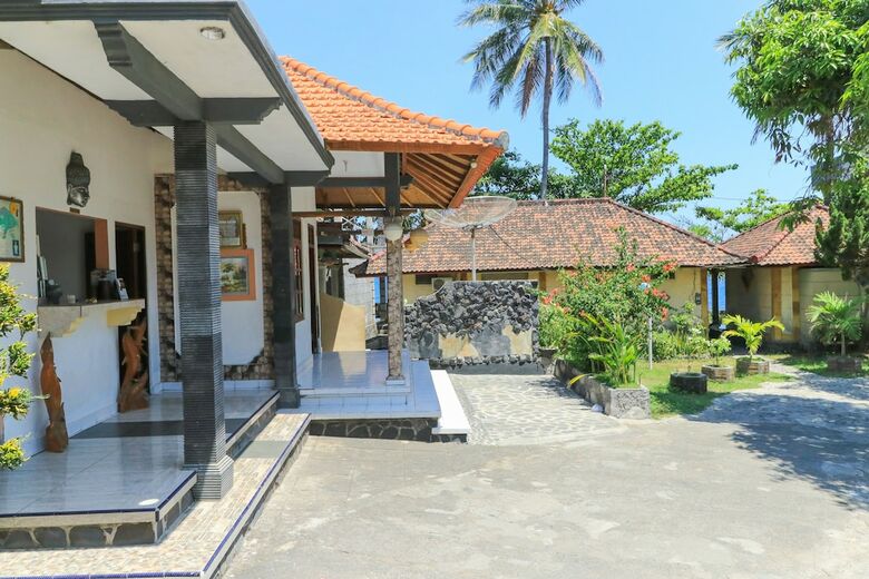 Hotel Tara Bar & Resto Air Sanih