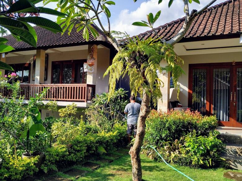 Hotel Putu's Paradise Guesthouse