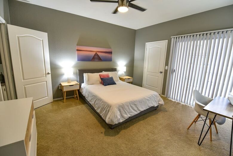 Beautiful & Quiet Apartment 15 Minutes From Strip