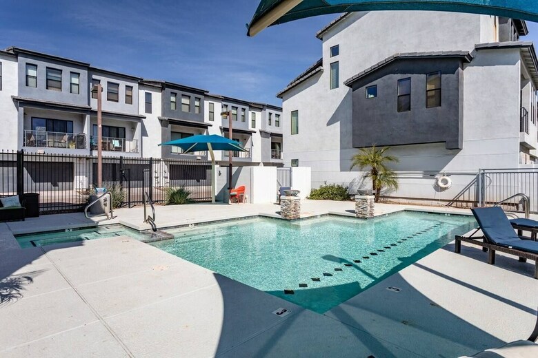 Stunning Home In A Great Location 2-car Garage