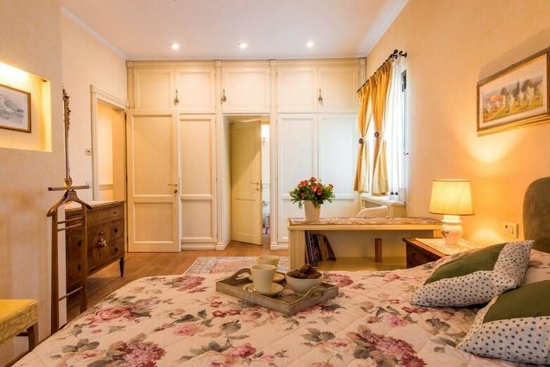 Deluxe Charming Florentine Villa In The City. Plus