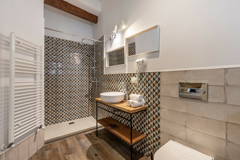 Apartamentos Boutique Granada Albaic�n 3000v