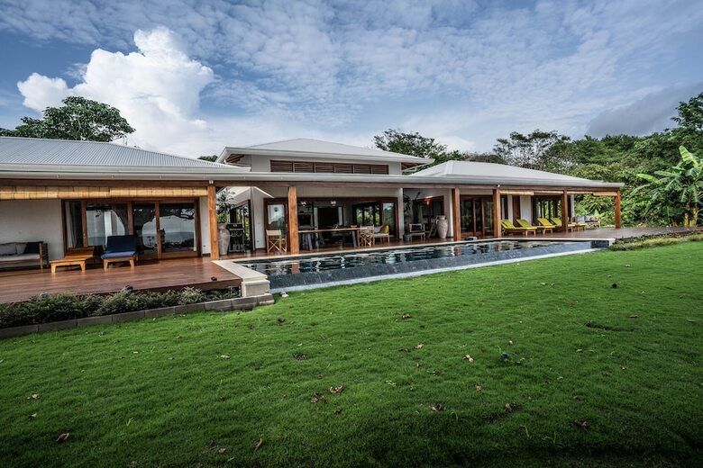 Hermosa-hills Luxury Villas