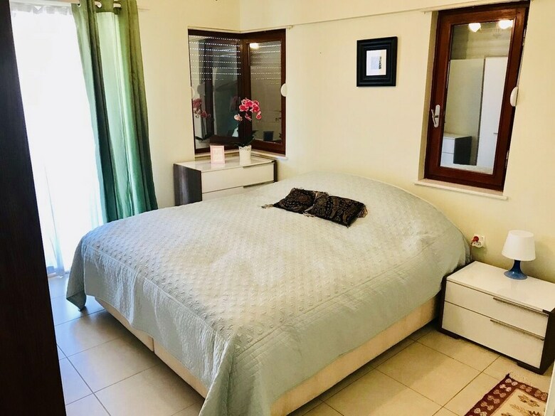 Stunning 3-bed Villa With In Kadriyebelek Antalya