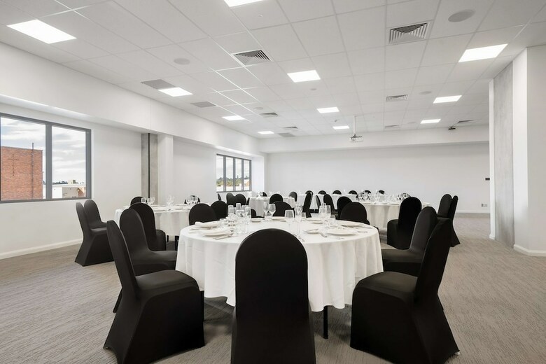 Oaks Toowoomba Hotel