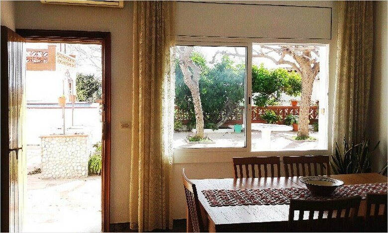 El Garrofer Carob Holidays House