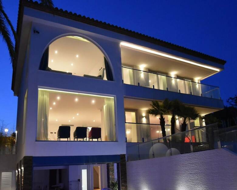 Villa Gaud� Vilanova House