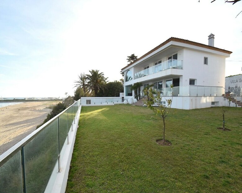 Villa Gaud� Vilanova House