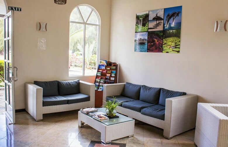 Hotel H�tel Des 2 Mondes
