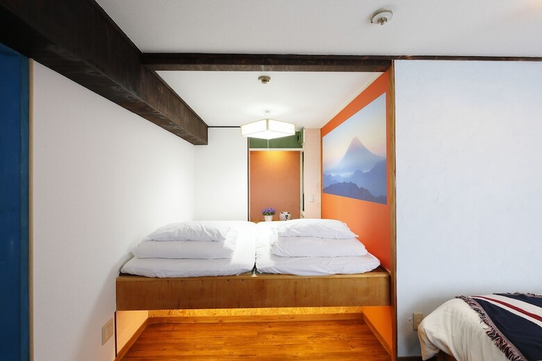 Apartamentos Frontier 24 - Premium Suite 402