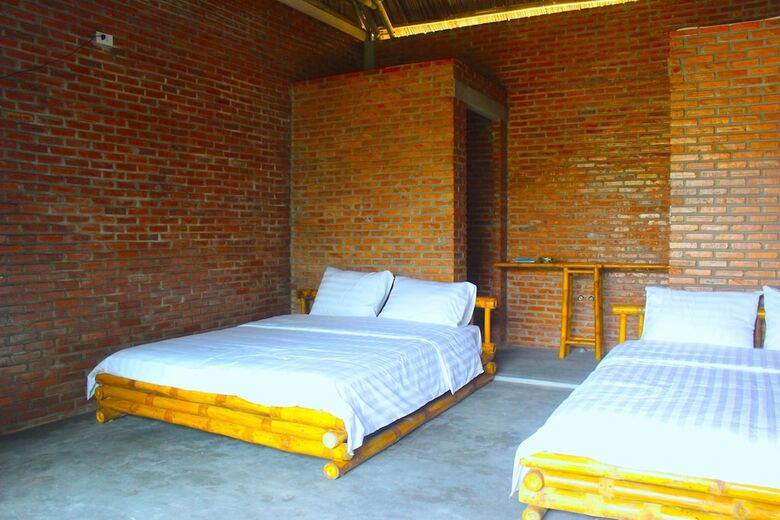 Hotel Ba's Garden Beachside Homestay