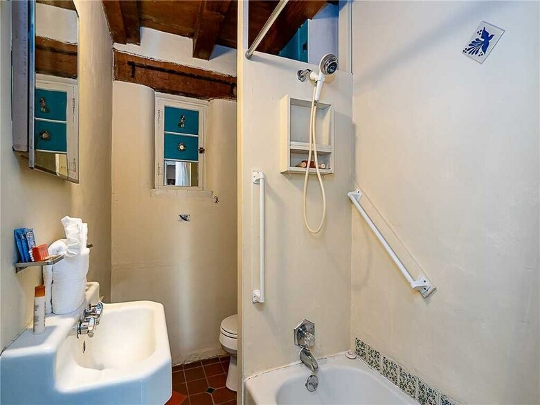Sun Mountain View, 2 Bedrooms, Fireplace, Balcony, Sleeps 6