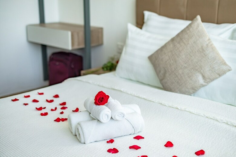 Skyline Serviced Apartments